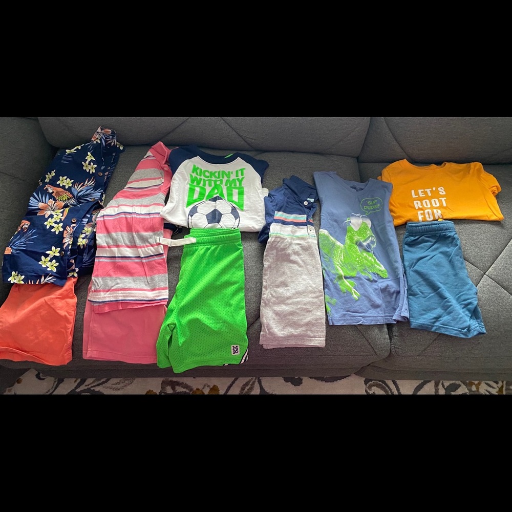 Boys shirts & shorts size 5T